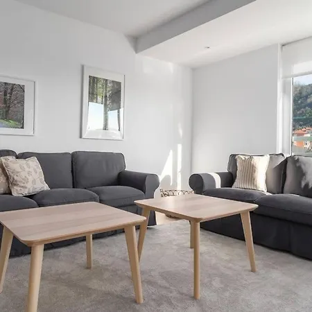 Bright With A/c, Parking Optional * San Sebastian