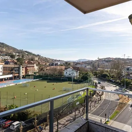 Bright With A/c, Parking Optional San Sebastian